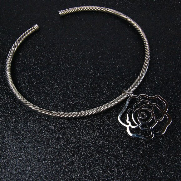Silver Tone Choker Necklace w/ a Silver Flower Pendant - Picture 5 of 5